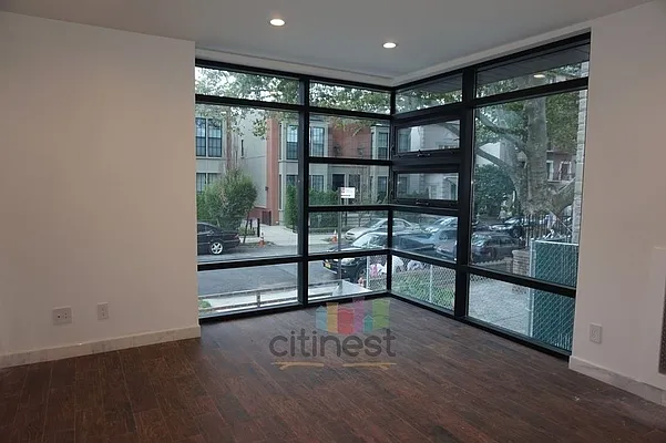 Rented by Citi Nest Group LLC | media 43