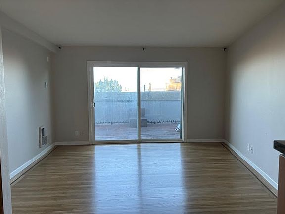 2nd image of 646 Corbett Ave APT 401