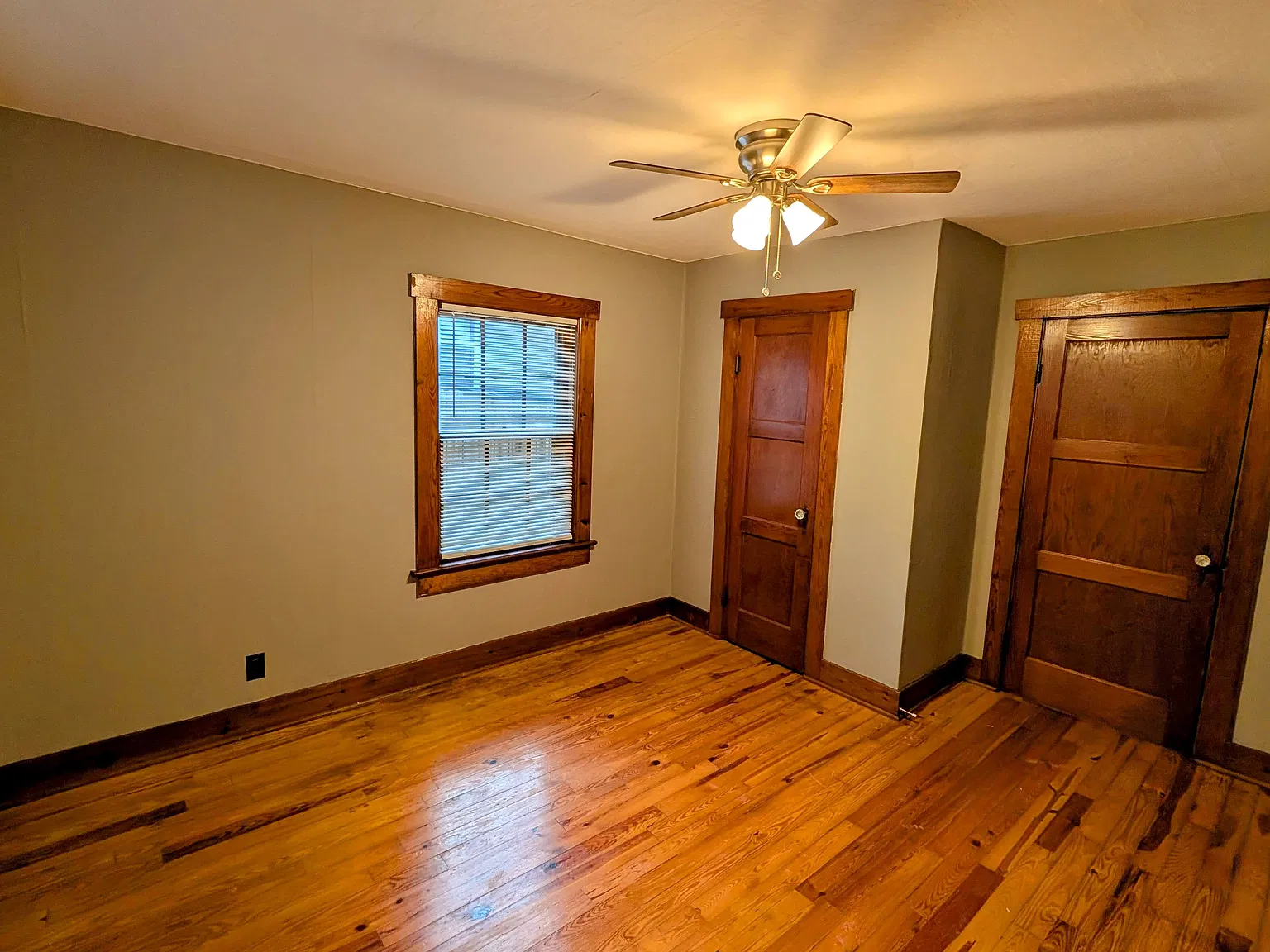 2 bed, 1400 sqft, $1,750 — Photo 4