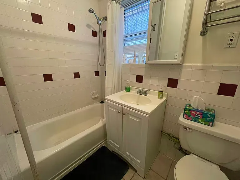 47 Park Vale Ave #5 — Photo 10