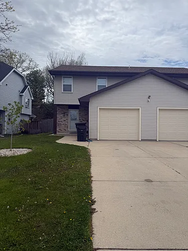 324 Southtowne Dr Photo 1