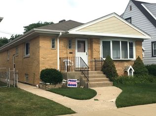 3240 N Oconto Ave, Chicago, IL
