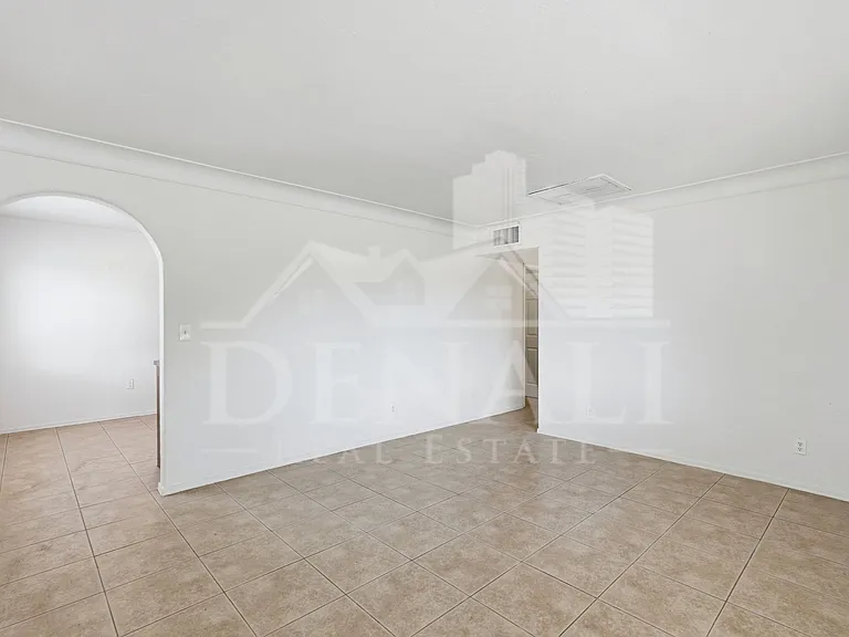 3801 N 4th Ave — Photo 5