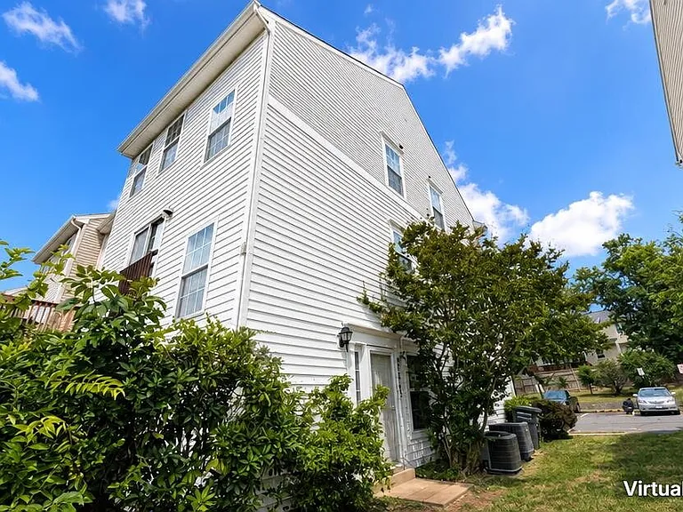22943 Whitehall Ter — Photo 1