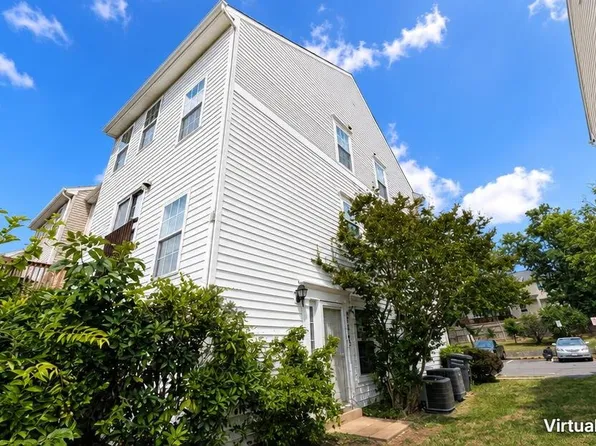 22943 Whitehall Ter, Sterling, VA 20166