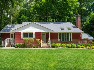 62 Windmill Rd, Armonk, NY 10504