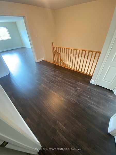 Mississauga House for rent - 3 Bedrooms — photo 6