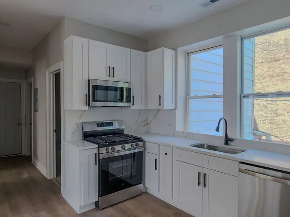 2553 S Central Park Ave #2, Chicago, IL 60623