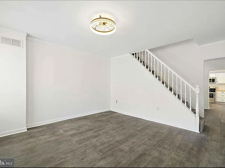 1108 Lancaster Ave #1108 — Photo 3