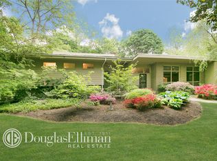 14 Tall Tree Ct, Cold Spring Harbor, NY 11724