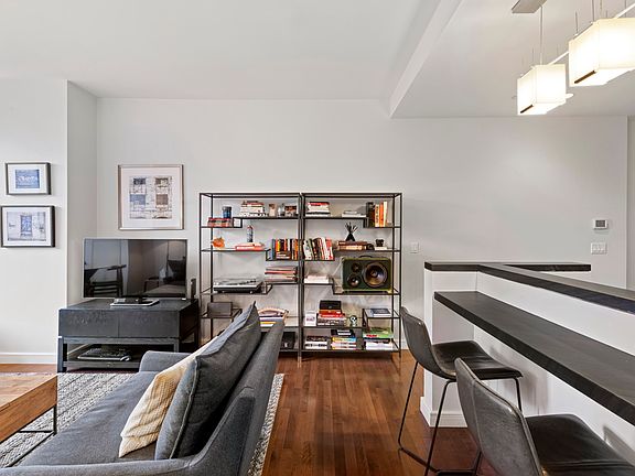 2nd image of 101 W 24th St APT 15H