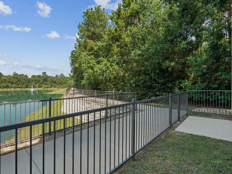 Reserve at Woodland Lakes — Photo 6