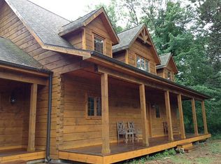 N3056 Crestwood Dr, Waupaca, WI 54981