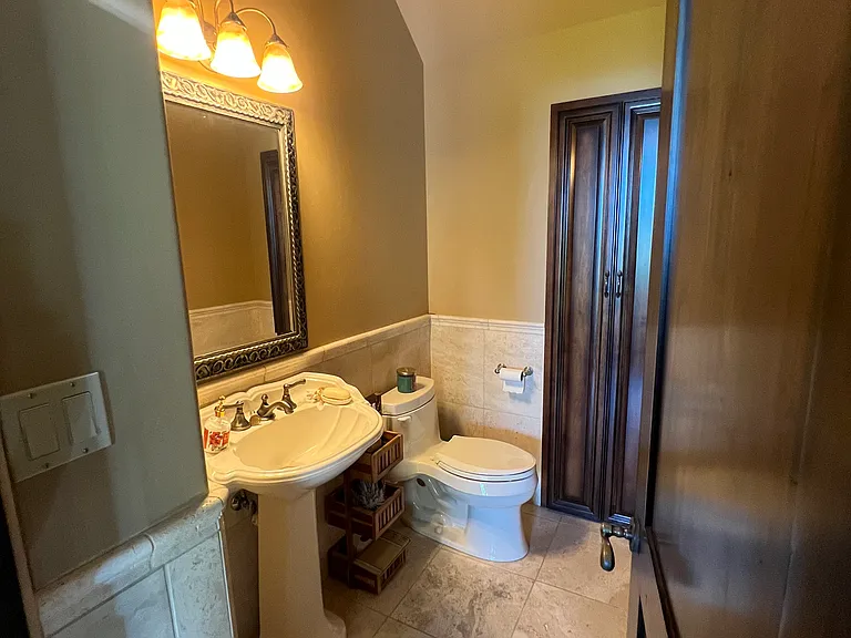 2104 Wedgemont Pl — Photo 12