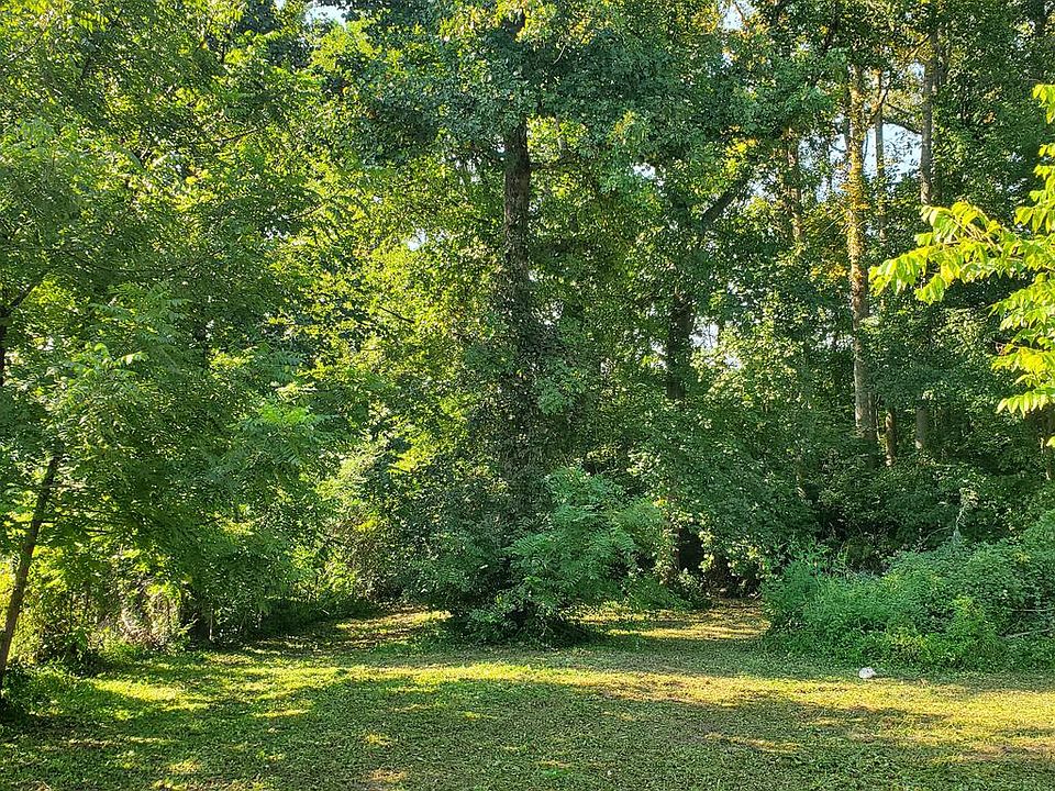 2nd image of Herbert Garrett Rd