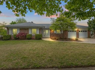 260 Boiling Springs Dr, Lexington, KY