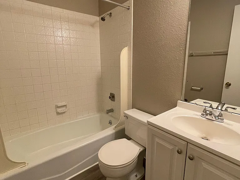1212 Montgomery St #C — Photo 14