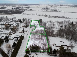 348 River Rd, Ottawa, ON K1V1H2