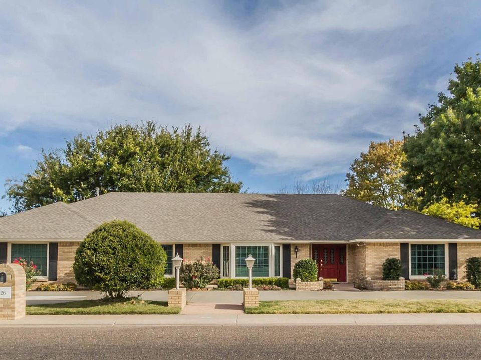 1st image of 26 Hunsley Hills Blvd