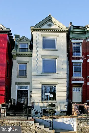 34 Rhode Is #1