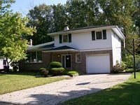 1st image of 432 Vine Ln
