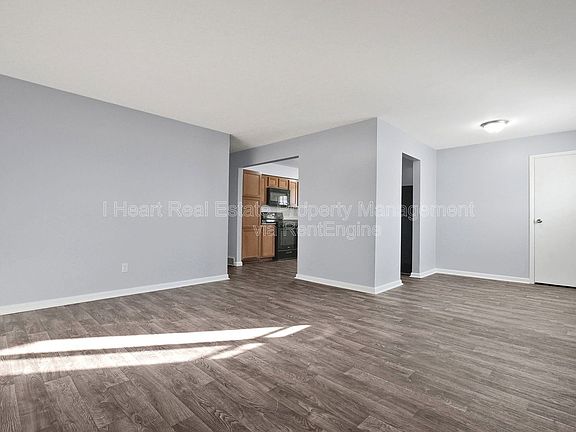 5th image of 472 Buena Vista Ave