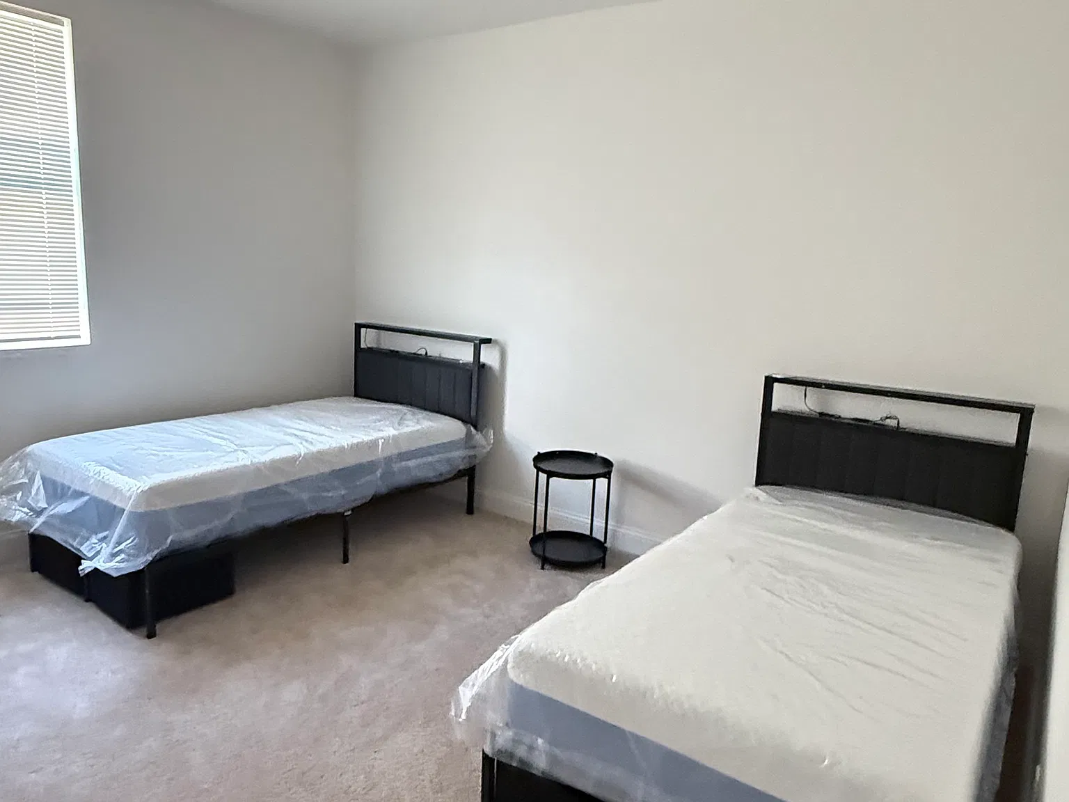 5 bed, 3000 sqft, $3,000 — Photo 4
