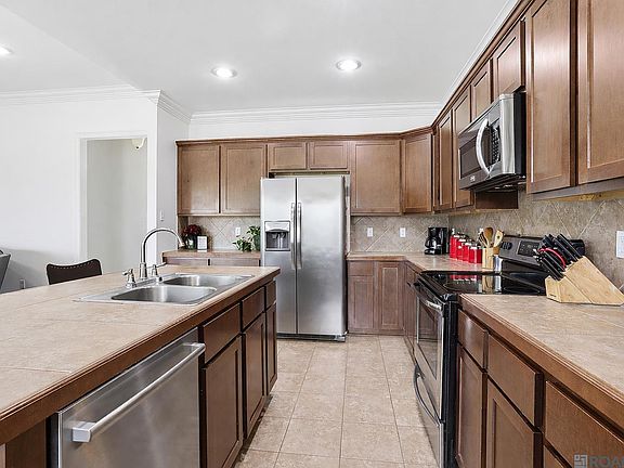 4th image of 42453 Wynstone Dr