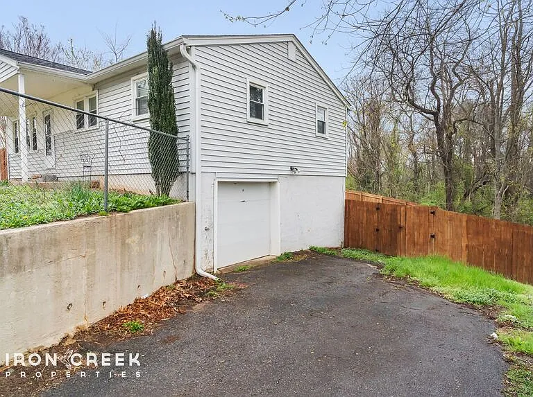 331 Hi Alta Ave — Photo 2