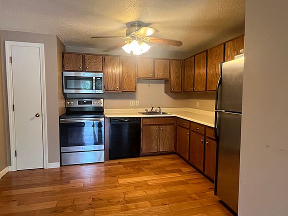 2nd image of 1710 White Cedar Blvd