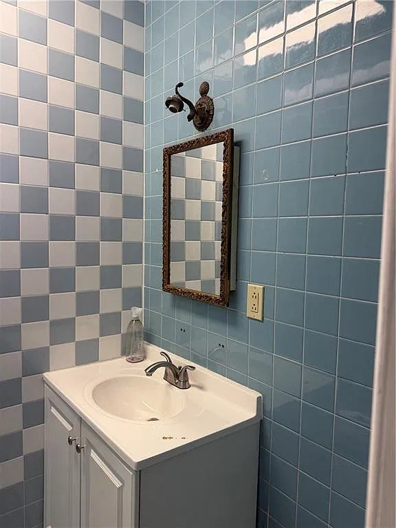 2 bed, 1.0 bath, 850 sqft, $2,200 — Photo 4