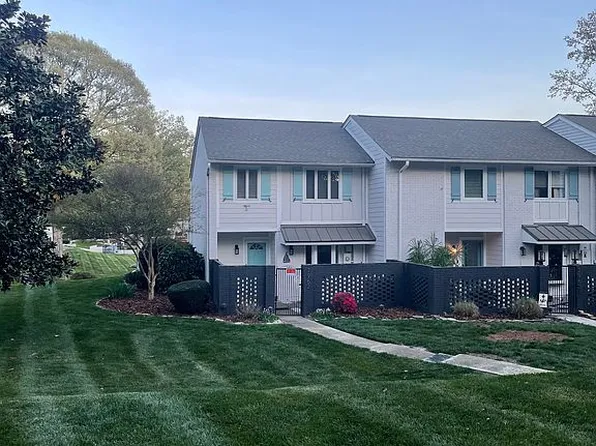 7962 Westcape Dr, Denver, NC 28037