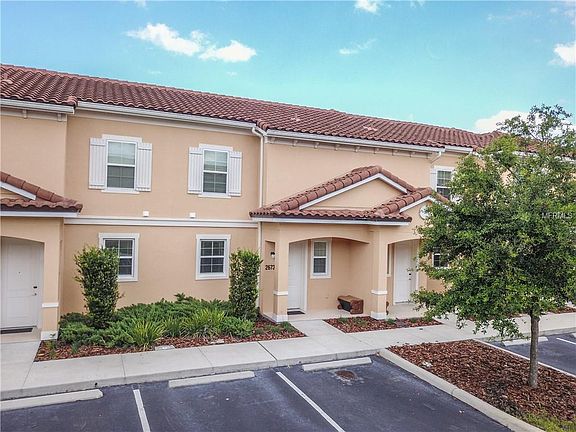2nd image of 2673 Triumph Way