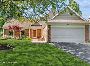 337 Cedarbrook Rd, Naperville, IL 60565