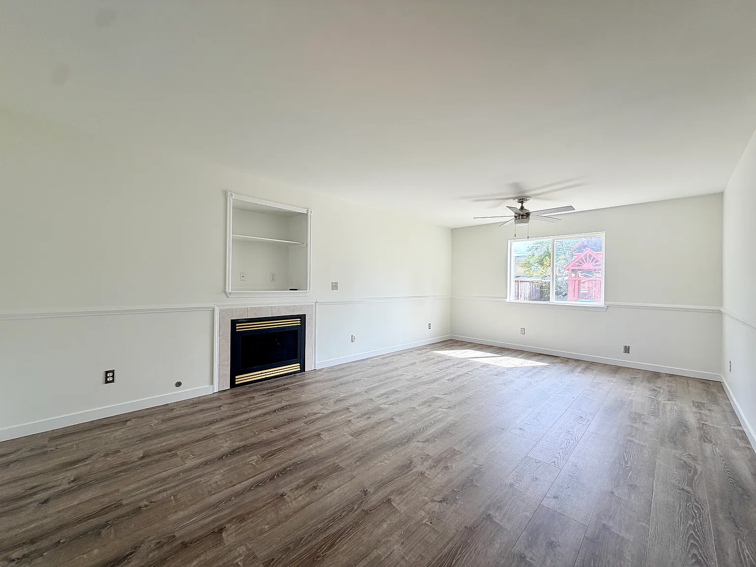 4 bed, 1780 sqft, $2,800 — Photo 2