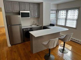 5630 N. Sheridan Rd.