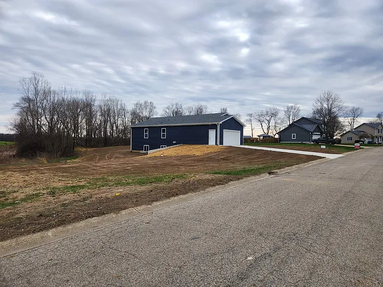 11858 Ridgeview Dr — Photo 1