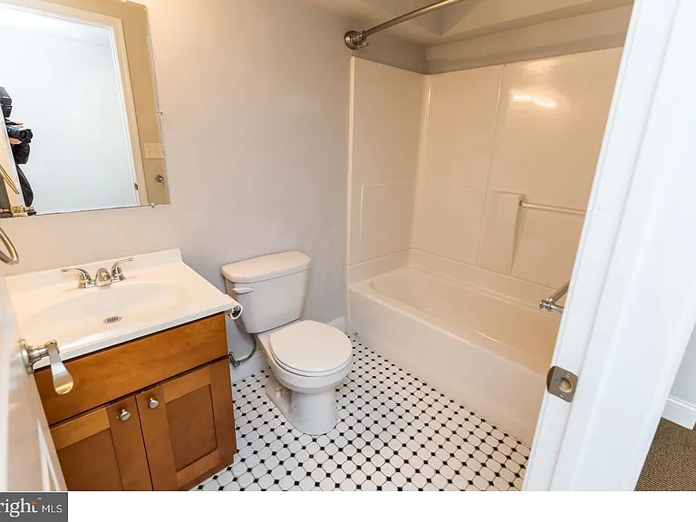 931 N 19th St #1 — Photo 18