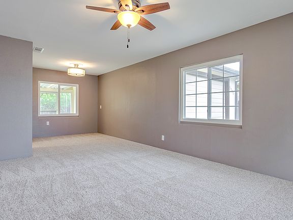 2nd image of 5307 Cabrillo Way
