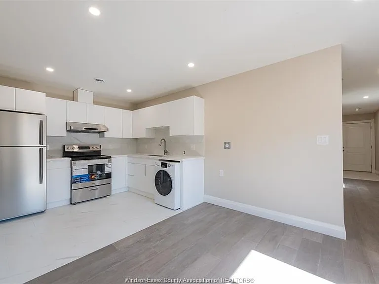 912 Hall Ave — Photo 11