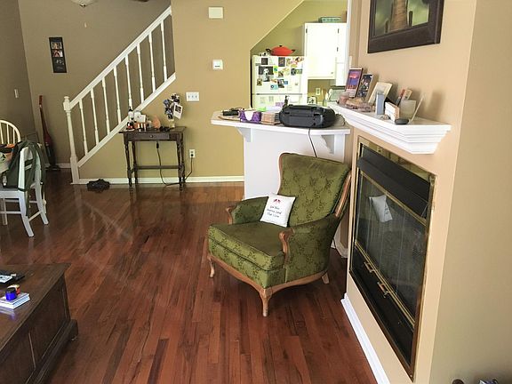 3rd image of 4018 Wilshire Cir #80