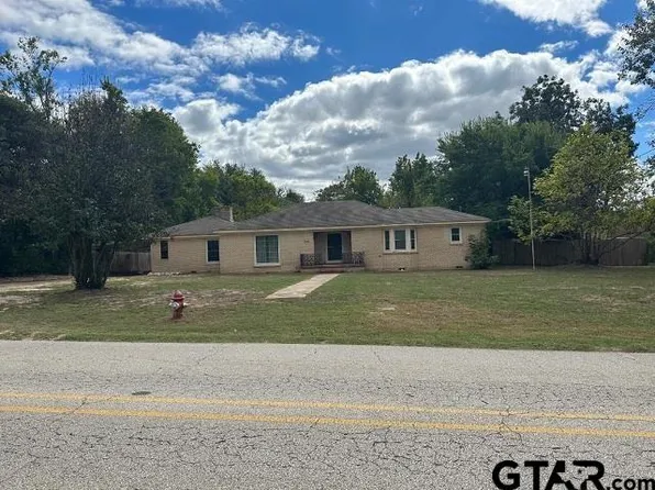 405 E South St, Lindale, TX 75771