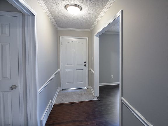 2nd image of 3981 Ormand Dr