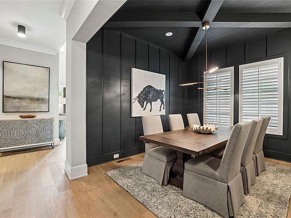 3rd image of 2591 Apple Valley Rd