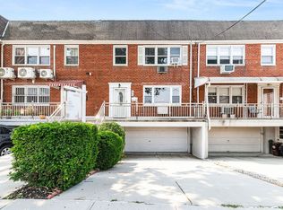 14424 25th Dr, Flushing, NY 11354