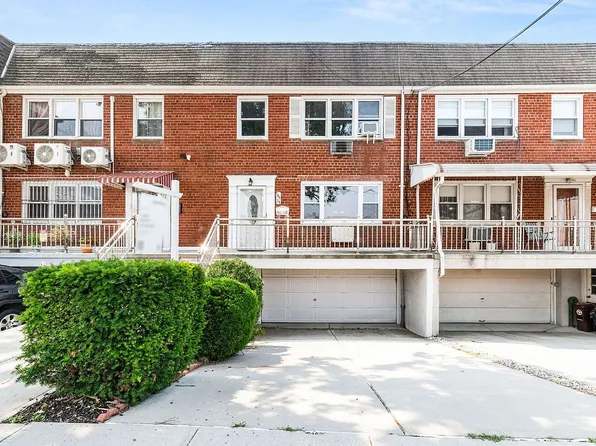 14424 25th Dr, Flushing, NY 11354