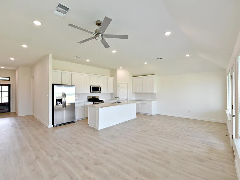 108 Divisadero Dr — Photo 7
