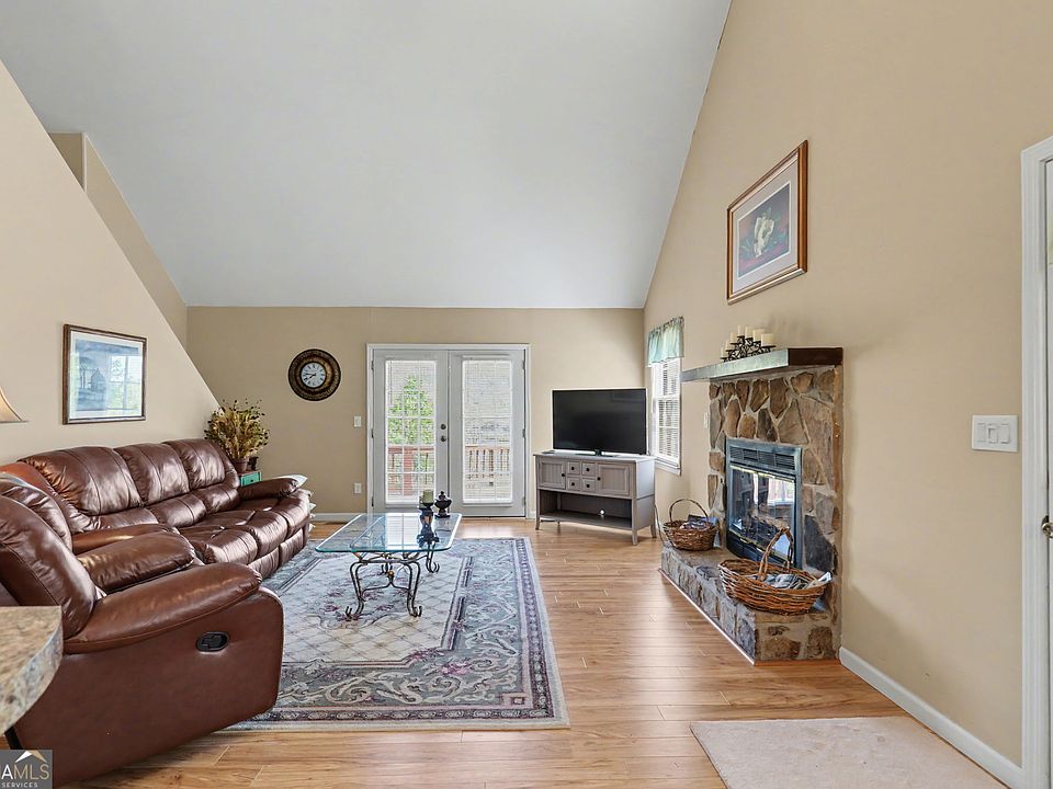 16th image of 542 Eastern Cross Ln