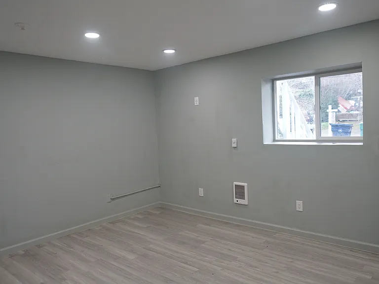 10730 Myers Way S #1 — Photo 10