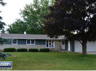 2236 Boardwalk Ave, Green Bay, WI 54311